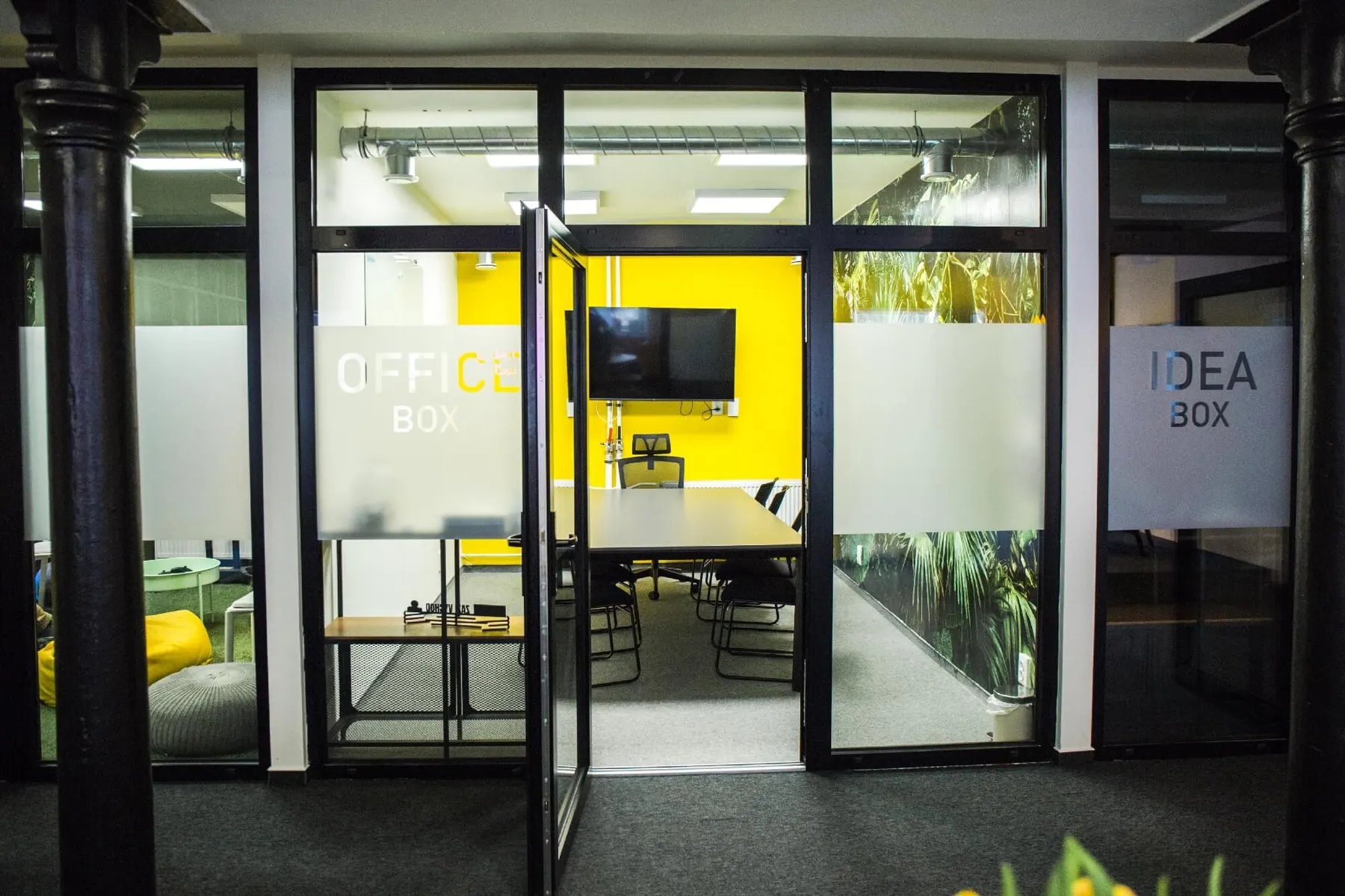 Coworking v Startup Campuse