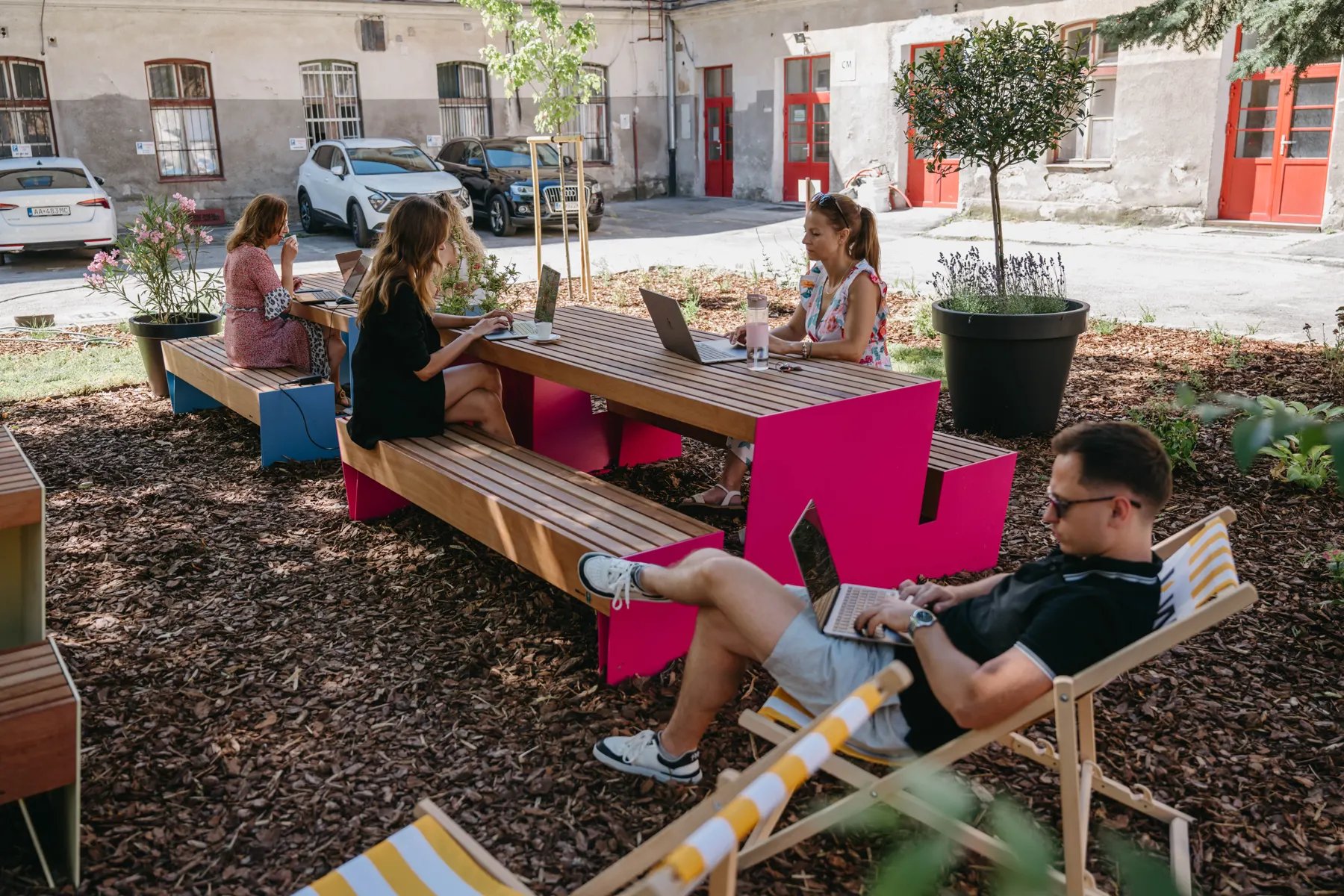Coworking v Startup Campuse