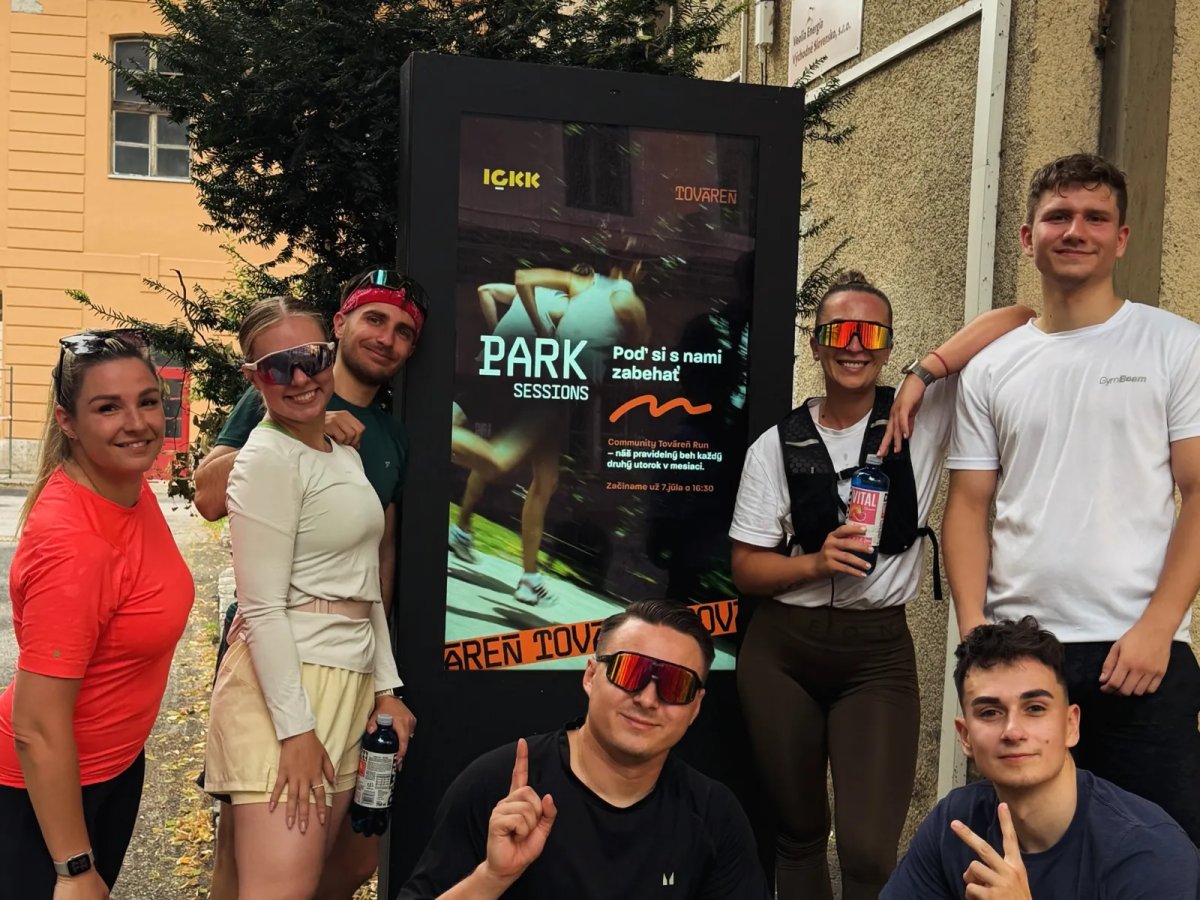 Park Sessions, beh Továrne